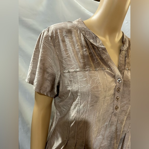 Shannon Ford blouse with embellishment rhinestones. Sz M - Picture 5 of 9